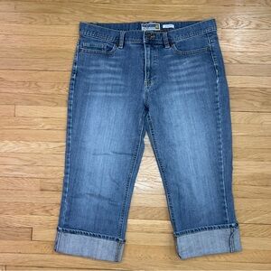 Old Navy Women's Light Blue Denim Capris